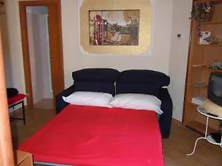 Il Grillo Ai Fori Romani *