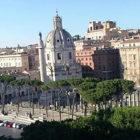 Il Grillo Ai Fori Romani 5* Rome
