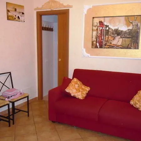 Hotel Il Grillo Ai Fori Romani 5*